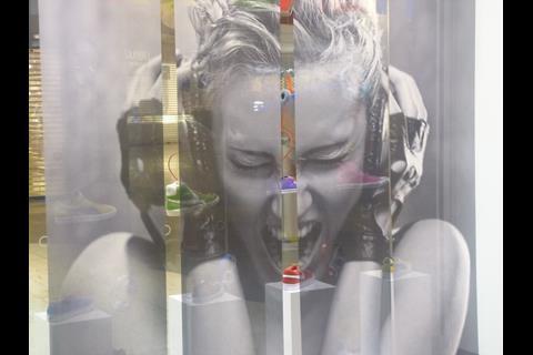 Currys PC World Bluewater window graphic